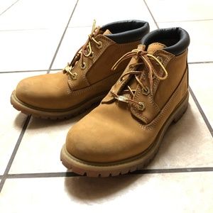 Timberland Women's Nellie Waterproof Chukka Boots